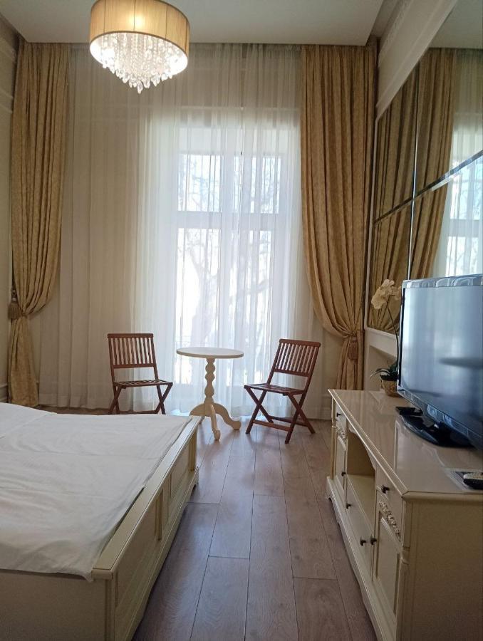 Hotel Menshikov Odessa Buitenkant foto