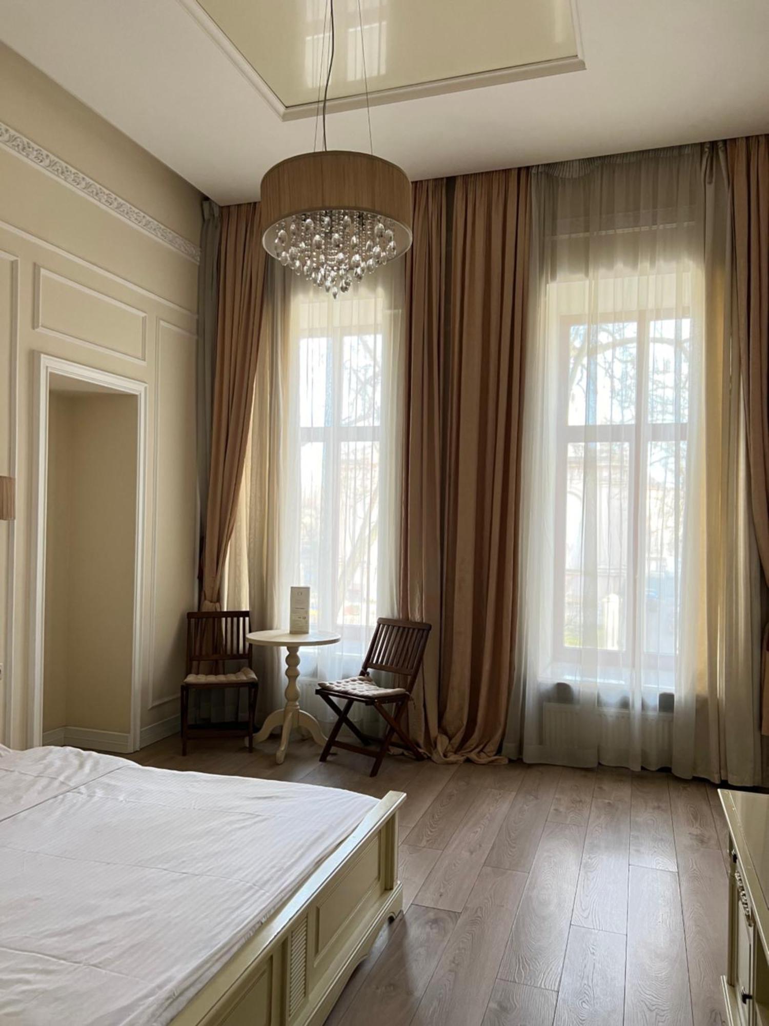 Hotel Menshikov Odessa Buitenkant foto