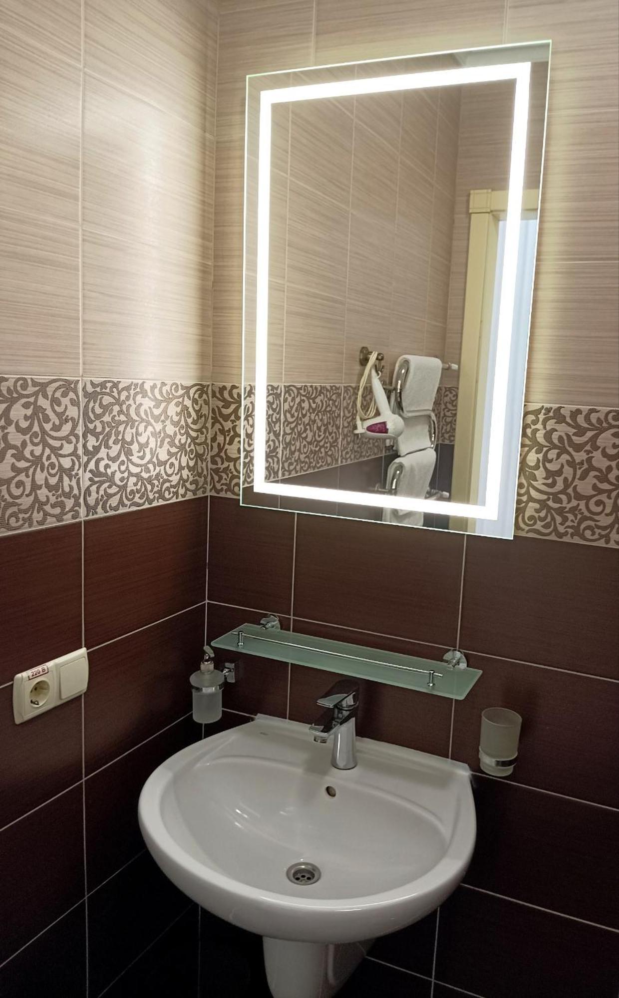 Hotel Menshikov Odessa Buitenkant foto